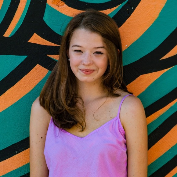 Meet your Posher, Lily - Picture 1 of 1