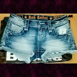 🎀Rock Revival Alivia Shorts
