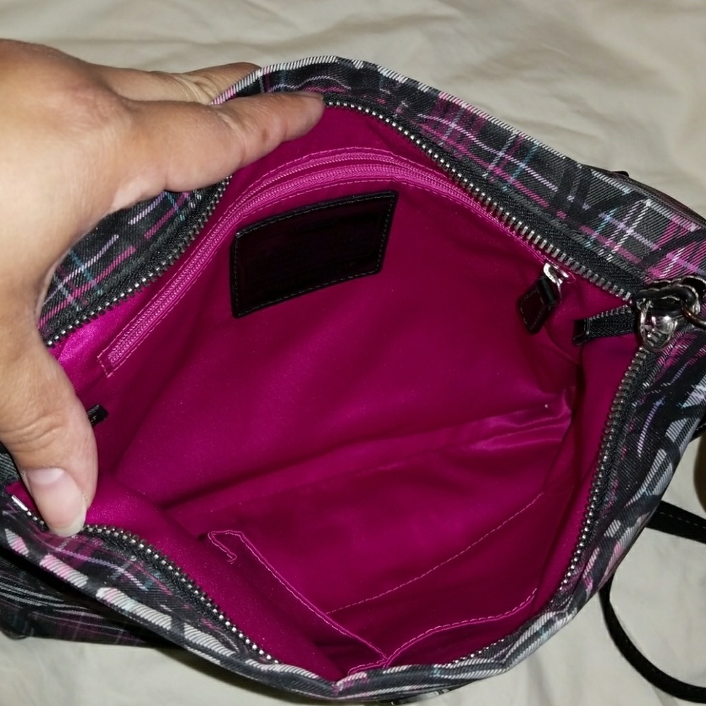 Beautiful Coach cross body - Picture 2 of 4