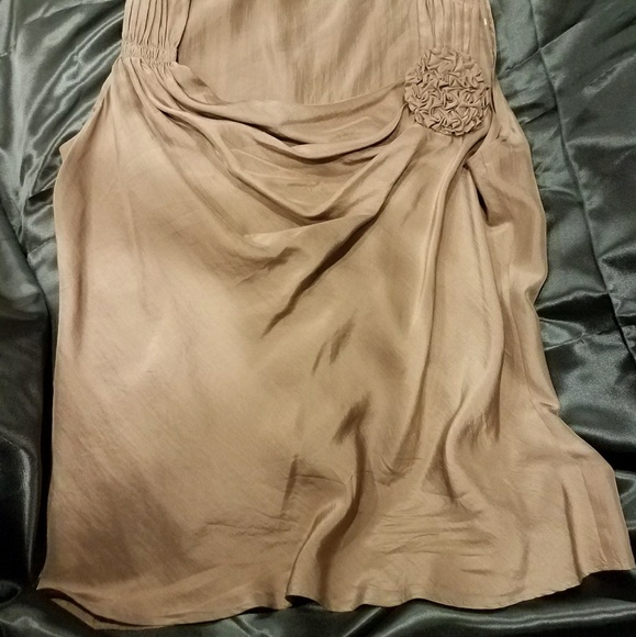 Sleeveless Ann Taylor Top - Picture 2 of 3