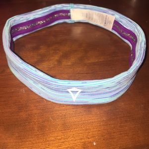 Ivivva stick it headband