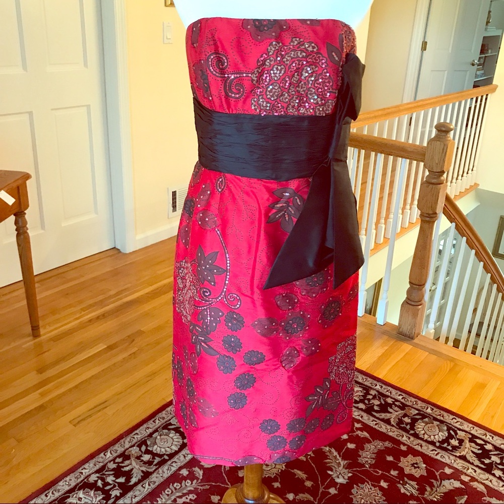 Red strapless dress