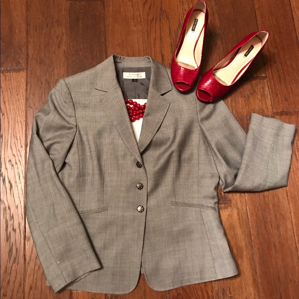 Tahari jacket size 12