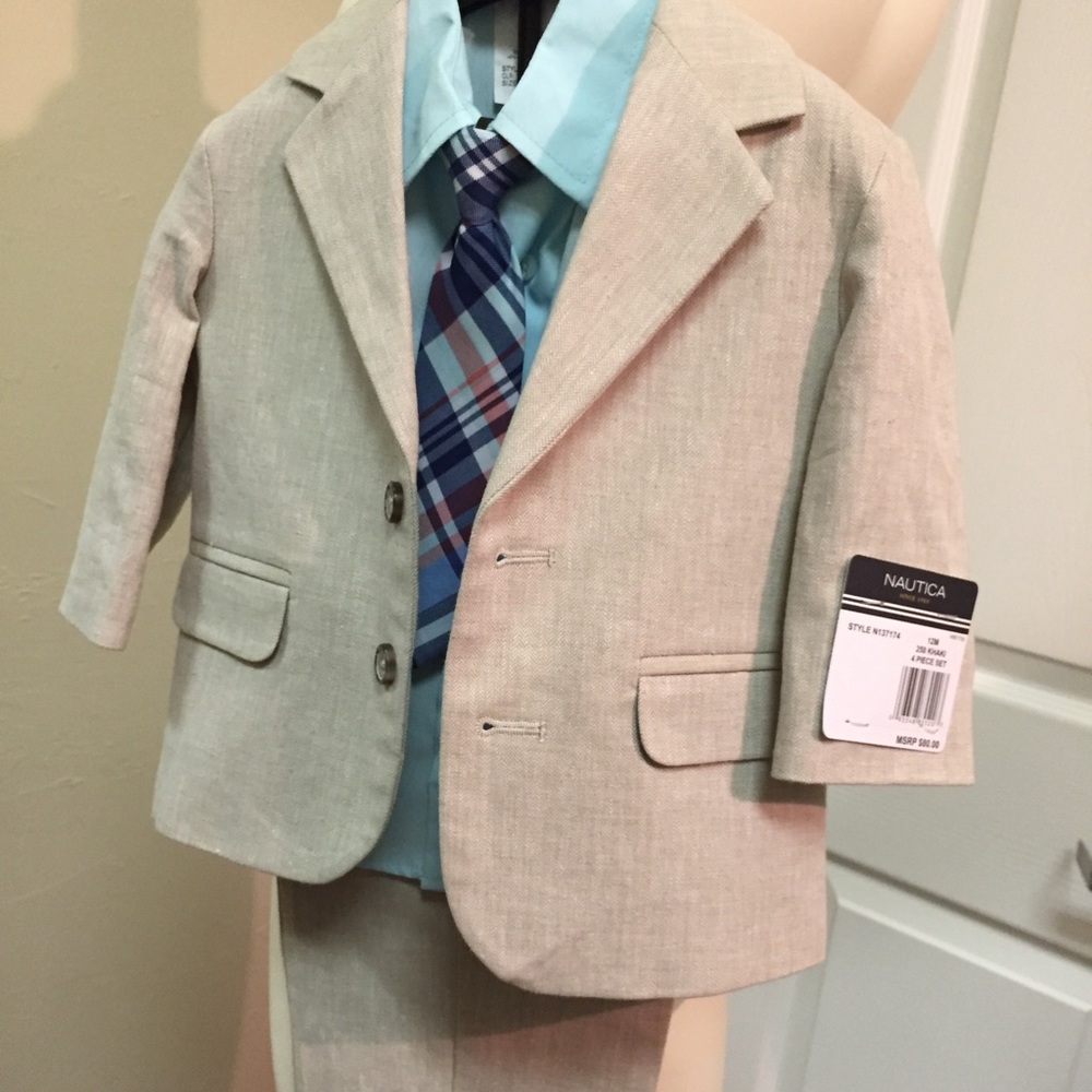 Nautica infant suit... new with tags size 12m