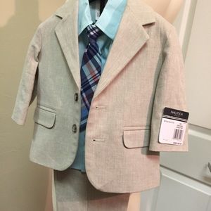 Nautica infant suit... new with tags size 12m