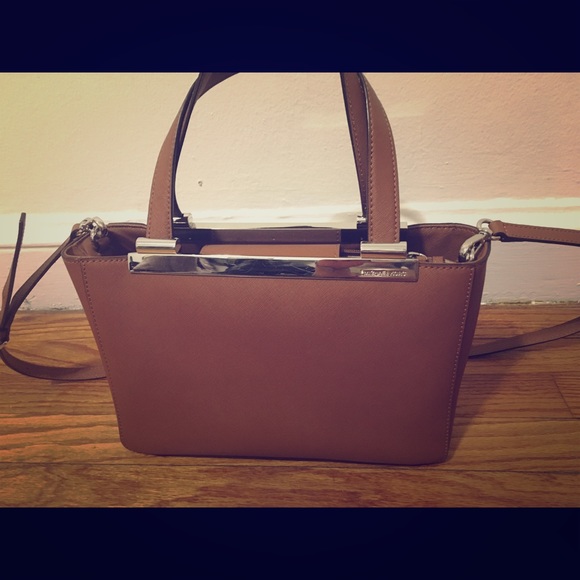 Michael Kors Handbags - Michael Kors bag- AUTHENTIC