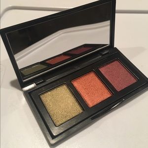 Naked Cosmetics Palette