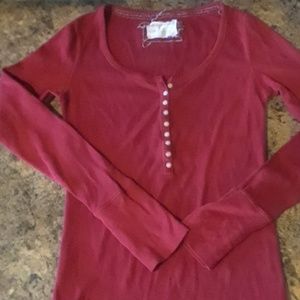 Aeropostale red stretch shirt
