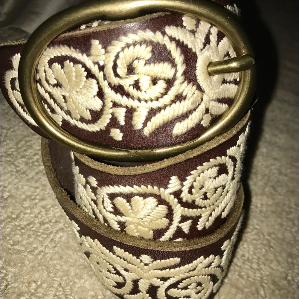 Lucky brand embroidered belt