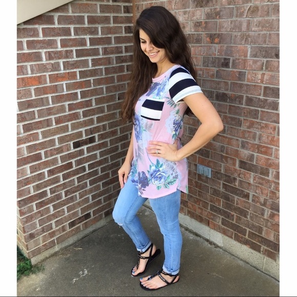 ▫️SOLD OUT▫️🔥CLEAROUT SALE🔥Plus Floral Print Tee - Picture 3 of 8