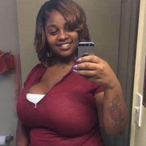 Meet your Posher, Alexis