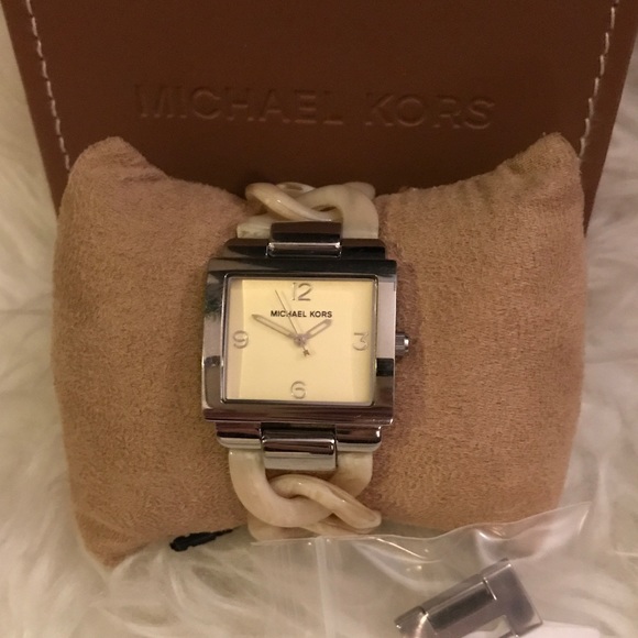Bundle 2 Michael Kors Horn/MOP (Trade/Sale main image 4