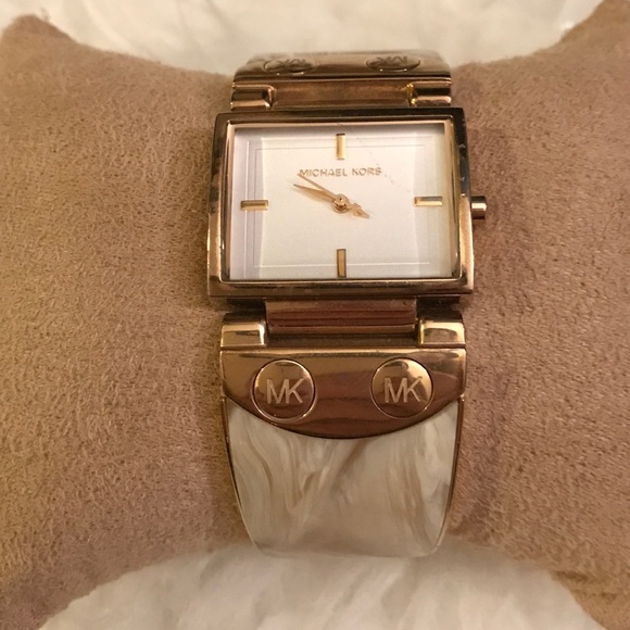 Bundle 2 Michael Kors Horn/MOP (Trade/Sale main image 5