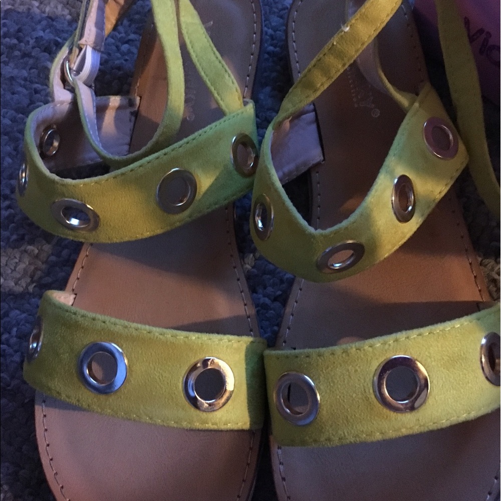 Women's sandals