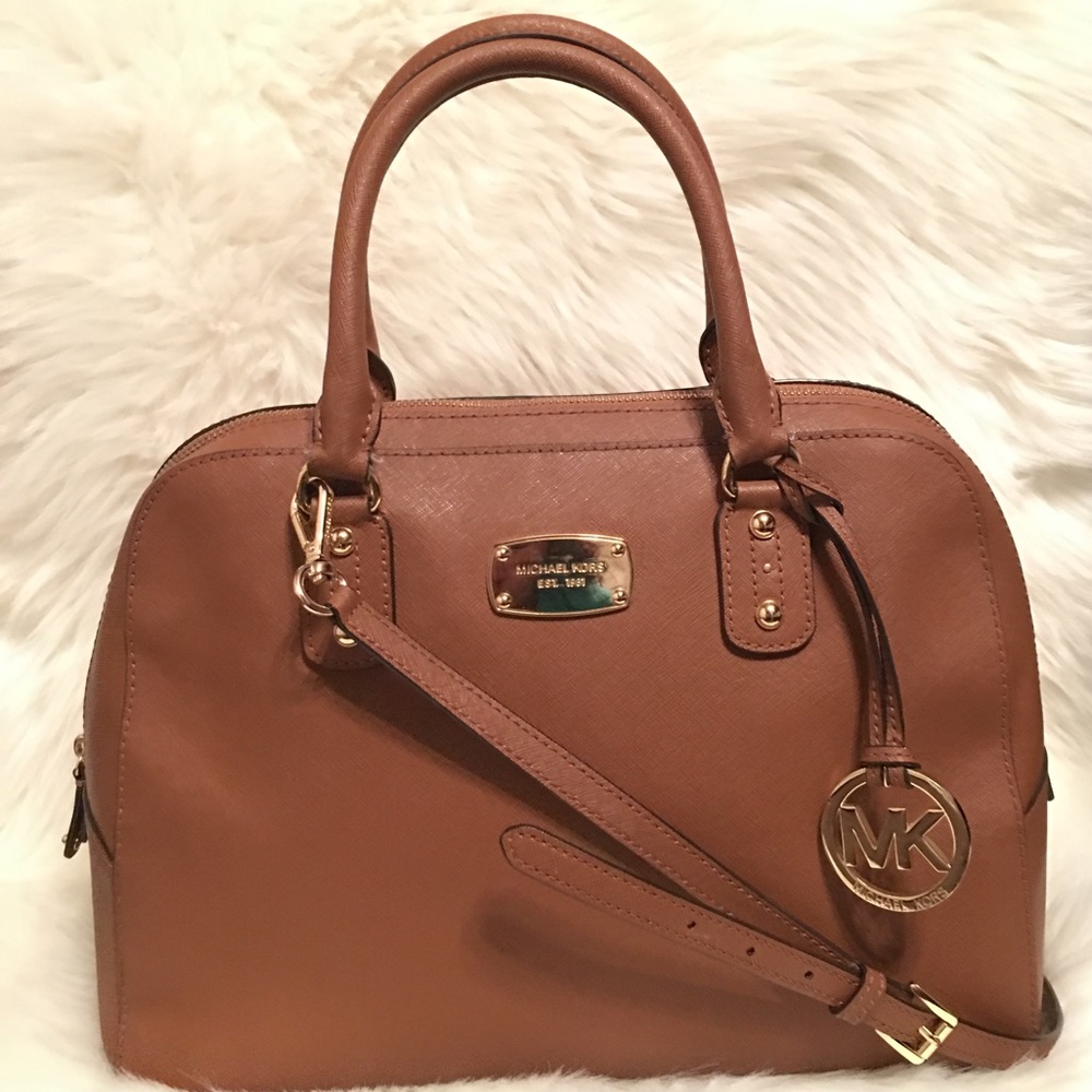 ✨SALE✨Michael Kors Saffiano Satchel