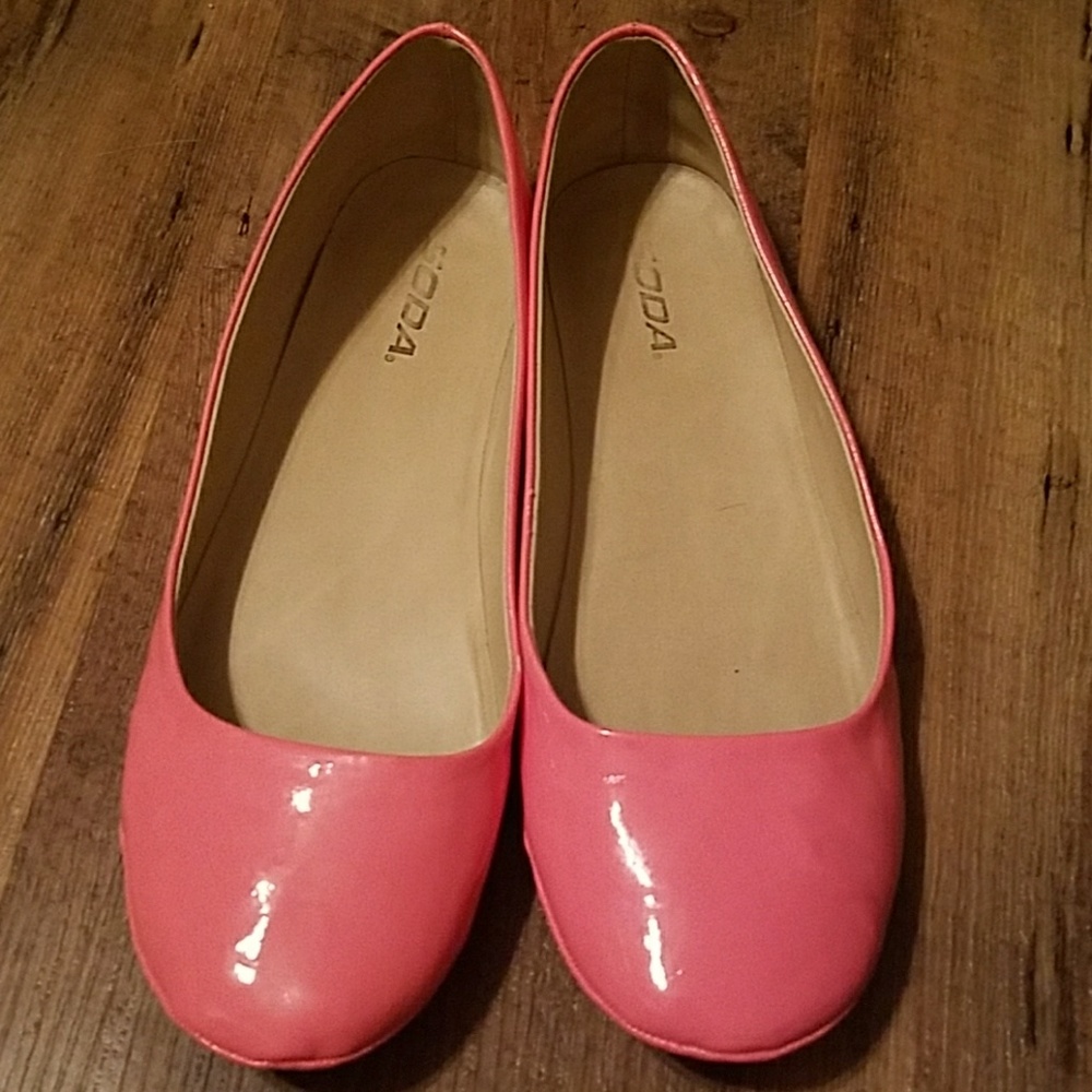 Pink flats size 10