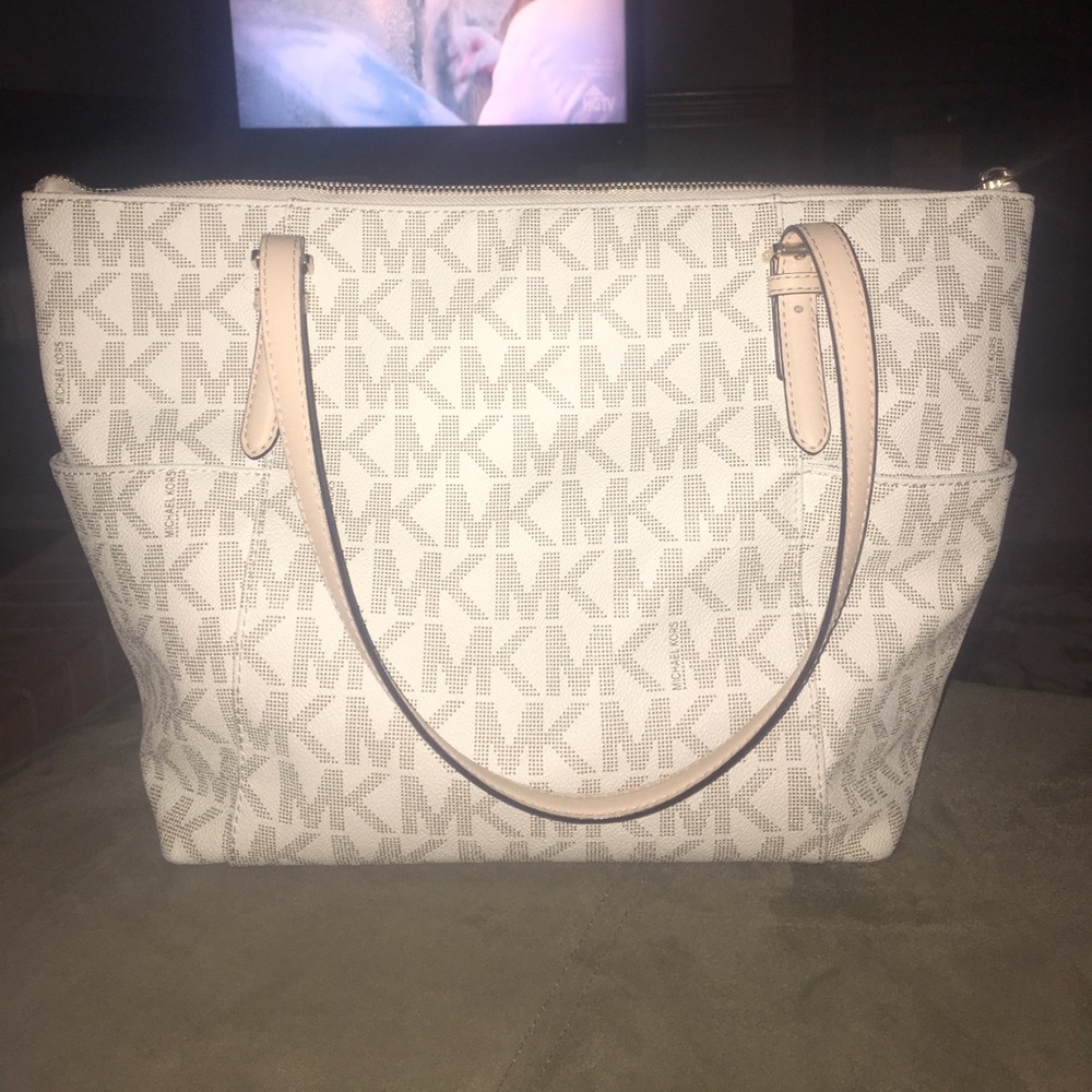 Michael Kors Jet Set Logo Tote