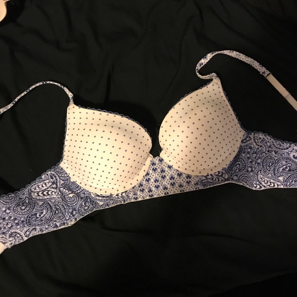 Victoria's Secret Other - Victoria's Secret push up bra