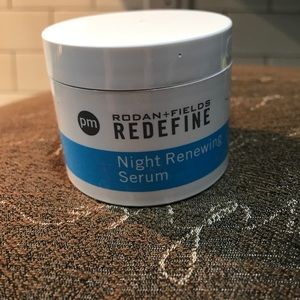 RODAN & FIELDS NIGHT RENEWING SERUM