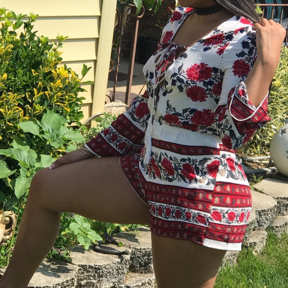 "FINE CHINA" LACE UP ROMPER 💃🏽 NWT