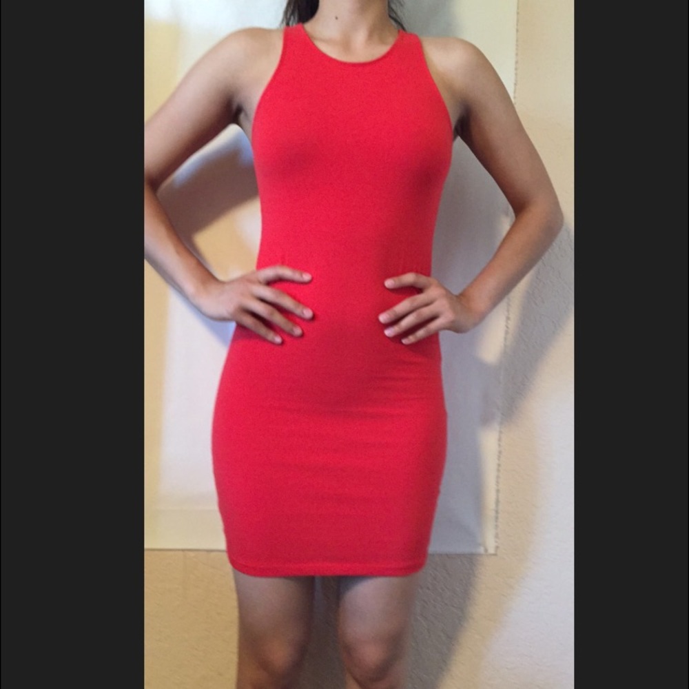 MIDI Red dress