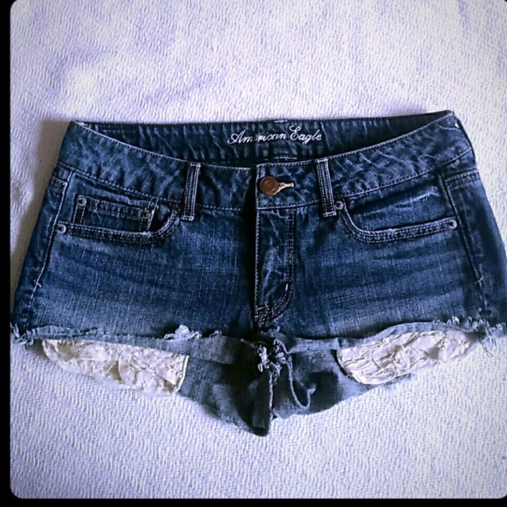 American Eagle 🦅 Jean Shorts with Lace Pockets
