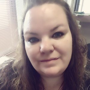 Meet your Posher, Corina