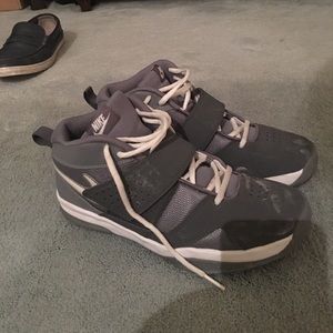 Nike basketball mid-tops