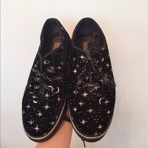 thrift store found 90's style sneakers