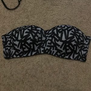 VS PINK STRAPLESS BRA