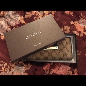 Gucci Continental Wallet