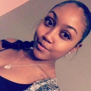 Meet your Posher, Patricia