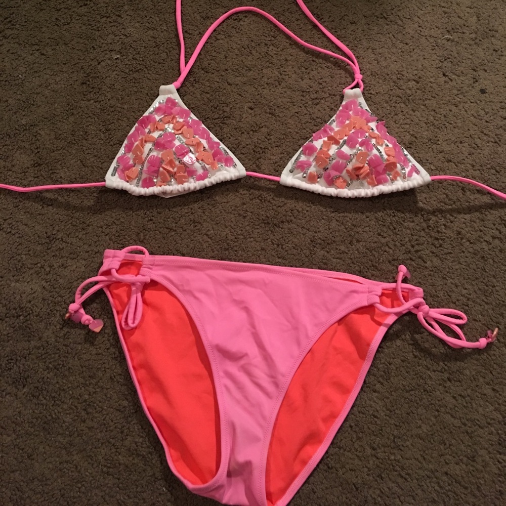 Rare Victoria's Secret bikini! Top- M bottom - L