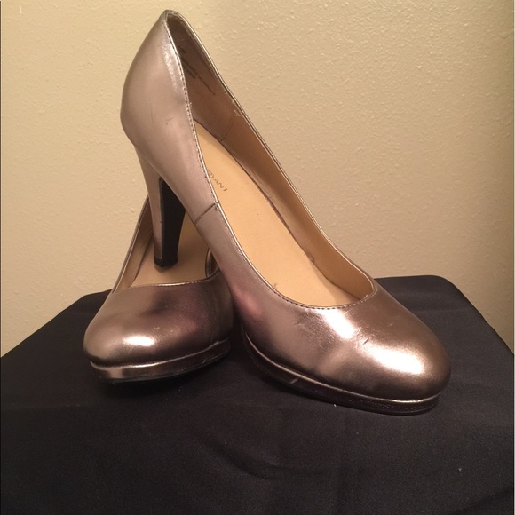 Shoes - Bronze shoes
