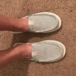Slip-on Sanuks
