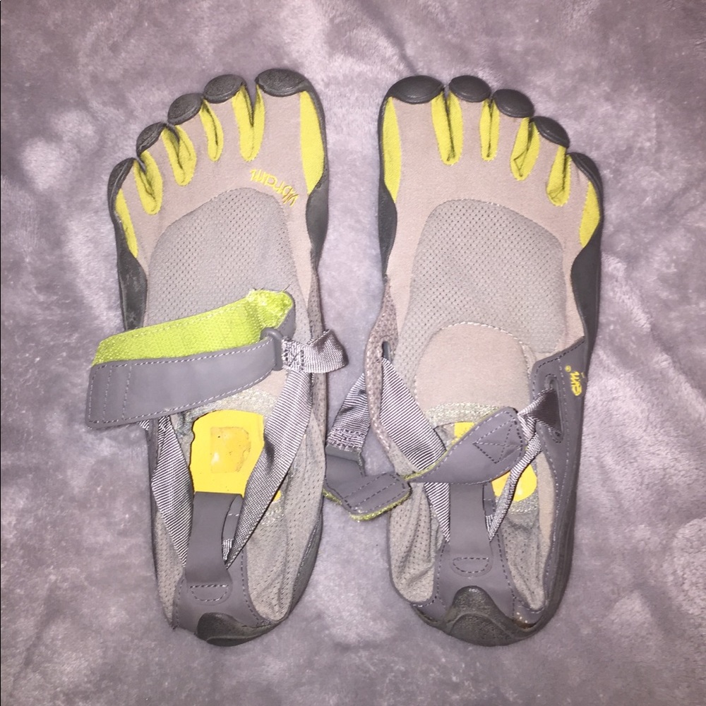 Vibrams - Picture 2 of 3