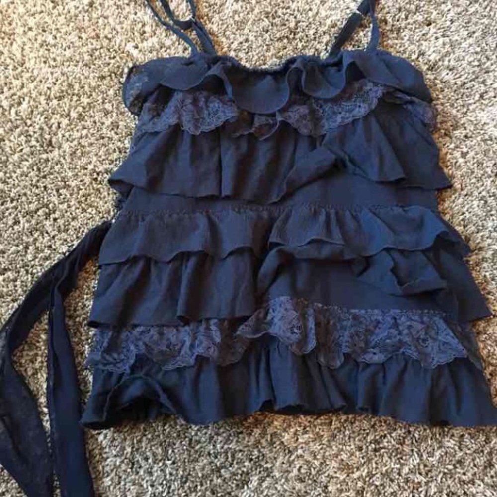 Abercrombie and Fitch top