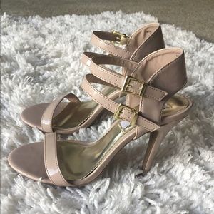 Steve Madden Tan Strappy Stiletto Heel size 7.5