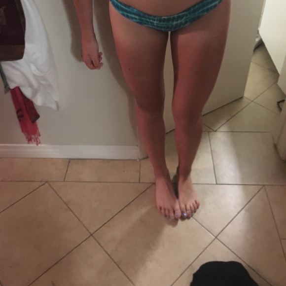 blue cheeky bikini bottoms ! - Picture 3 of 3