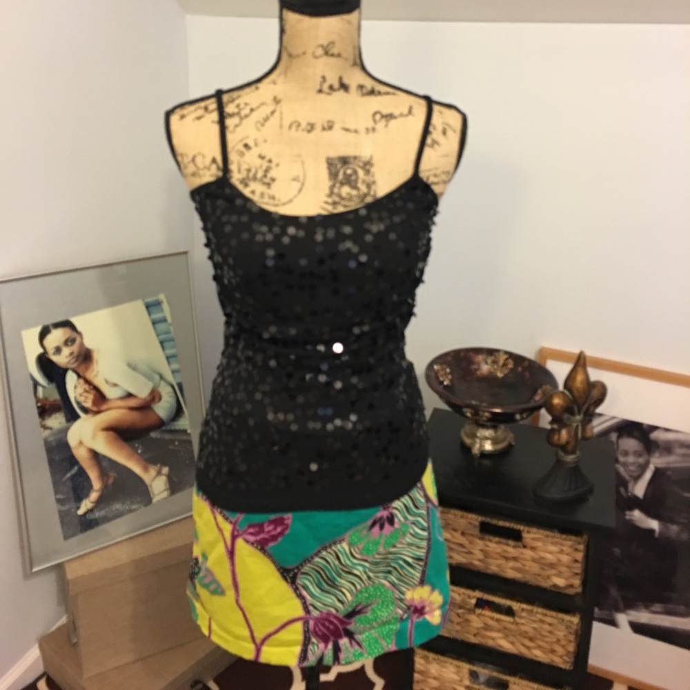Spaghetti strap sequined  top. Floral mini skirt