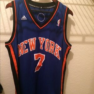 Knicks basketball jersey