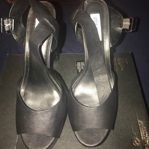 Steven Madden Jillyy platforms