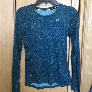 Long sleeve workout top