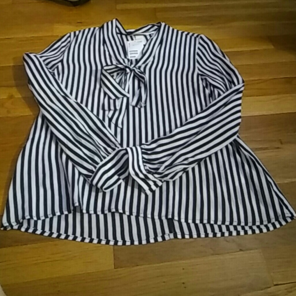 NWT H&M Striped Blouse