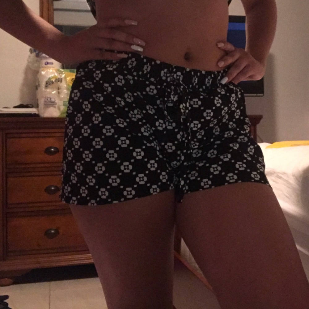 Tribal print BOHO flowy flower black shorts