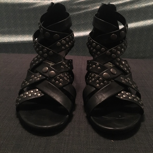 Blowfish | Shoes | Blowfish Malibu Brand Strappy Heels Size 7 | Poshmark