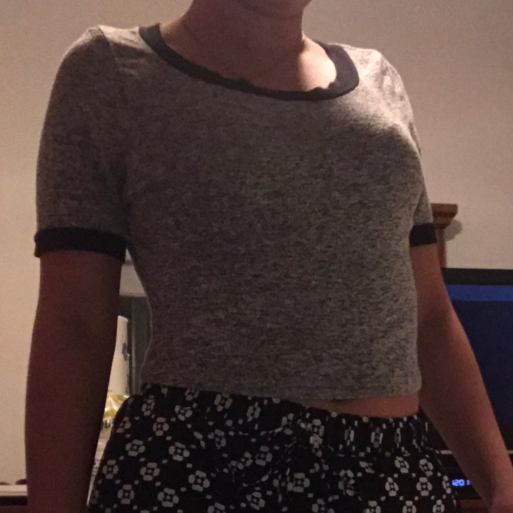 Grey ringer tee crop top