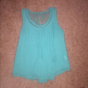 Green top with cool trim