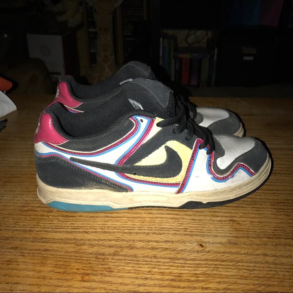 Glow in the dark Nike 6.0