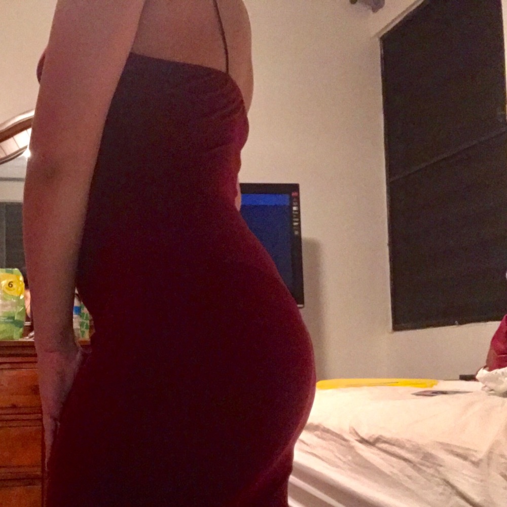 GORGEOUS MIDI LENGHT WINE COLOR DRESS